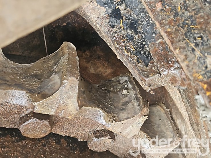 2018-caterpillar-349fl-image-15