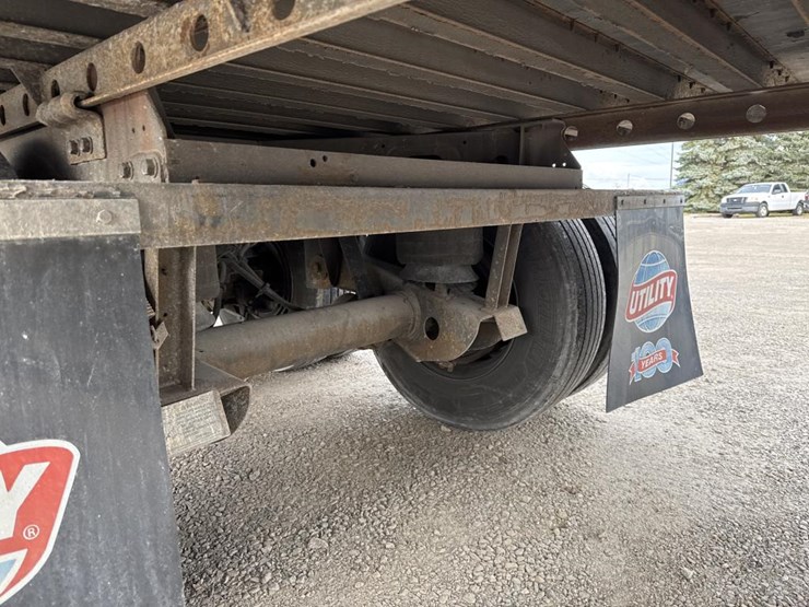 2019-utility-53'-image-18