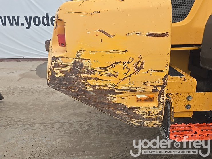 2017-volvo-l110h-image-64