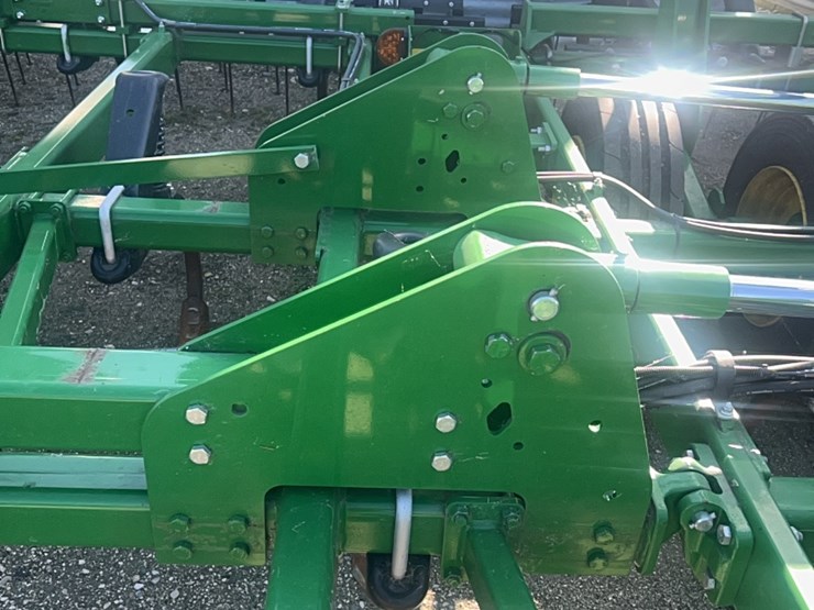 2022-john-deere-52-image-91