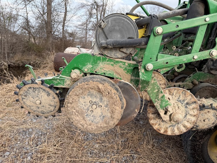 john-deere-1790-image-16