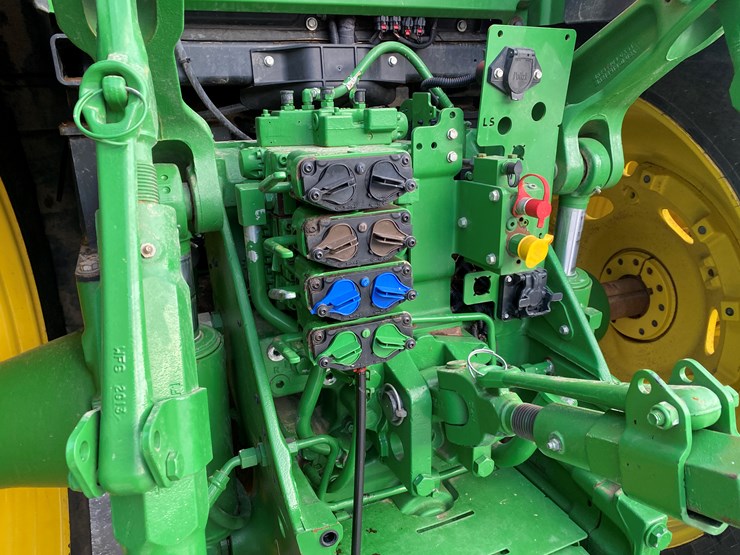 2022-john-deere-8r-280-image-31