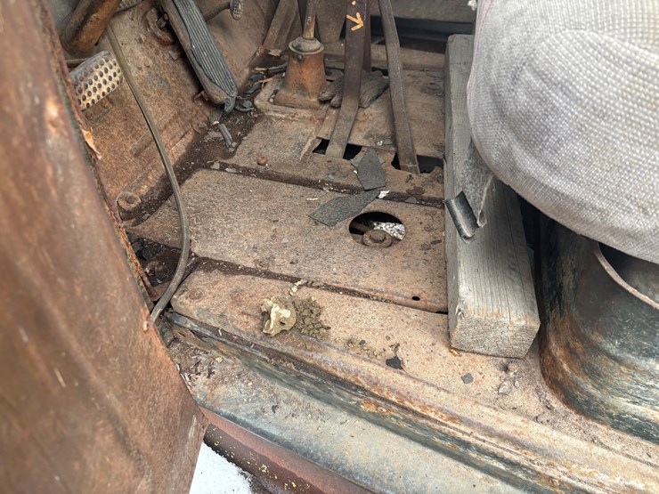 #2255-•-1941-chevrolet-flatbed-dump-truck-image-25