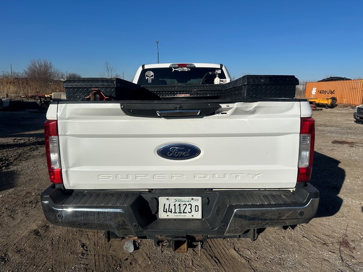 2018-ford-f350-image-4