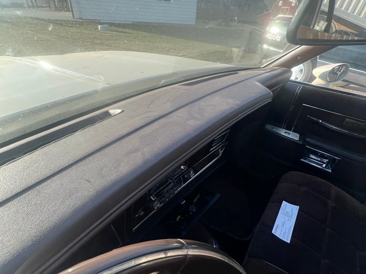 lot-13.-oldsmobile-delta-88-royale-car,-4-dr.,-196,050-mi,-307-v8,--4-speed-automatic-image-27