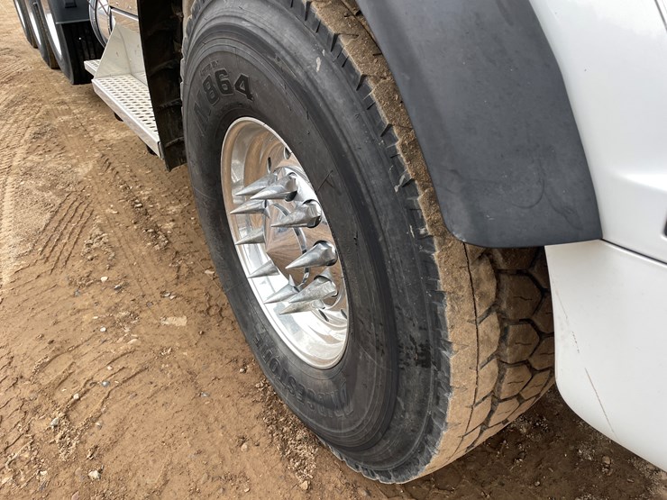 2019-kenworth-t880-image-6