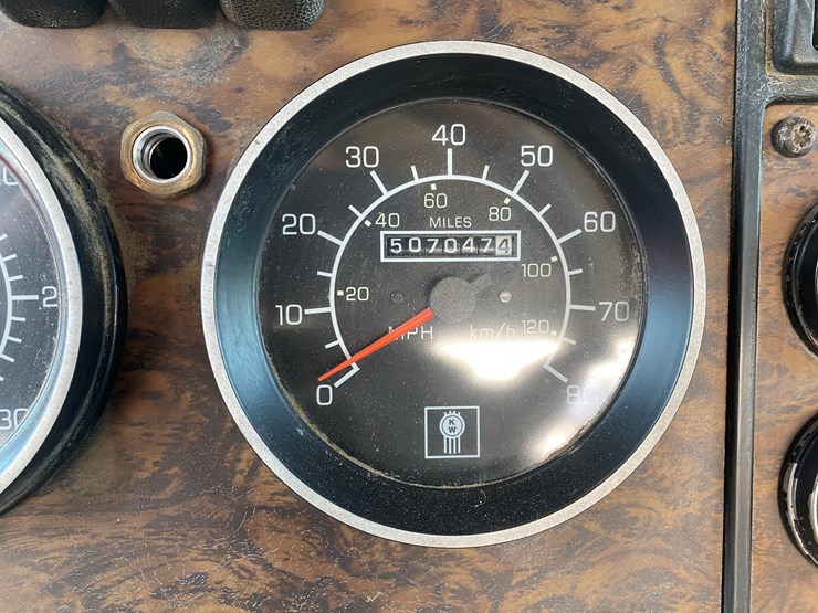 1998-kenworth-t800-image-43