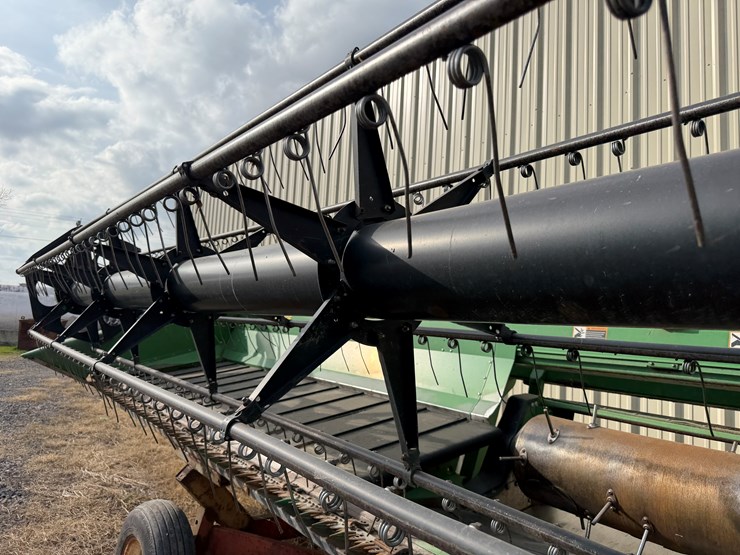 john-deere-630d-image-35