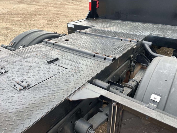 2022-dodge-3500-image-16