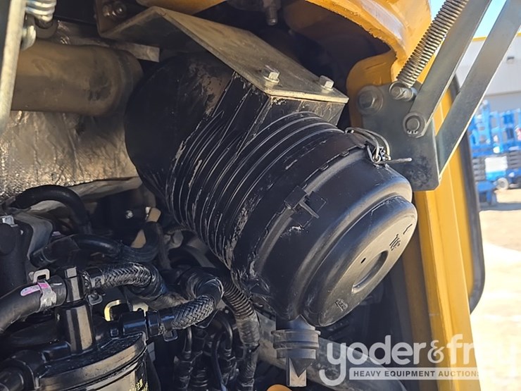 2020-deere-35g-image-69