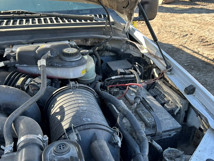 2005-ford-f550-image-50