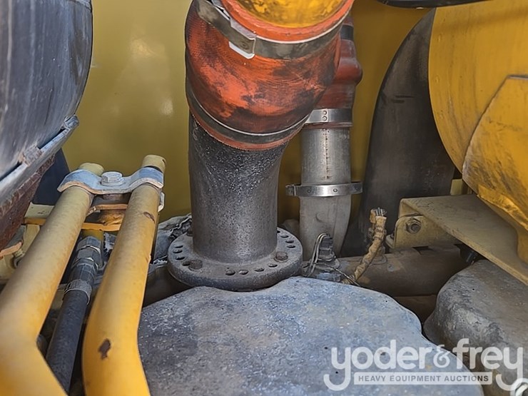 2005-caterpillar-140h-vhp-plus-image-84