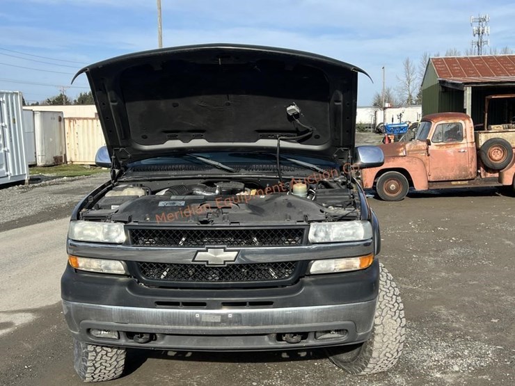 2002-chevrolet-silverado-2500-image-34