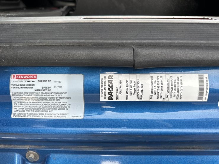 2020-kenworth-t680-image-64