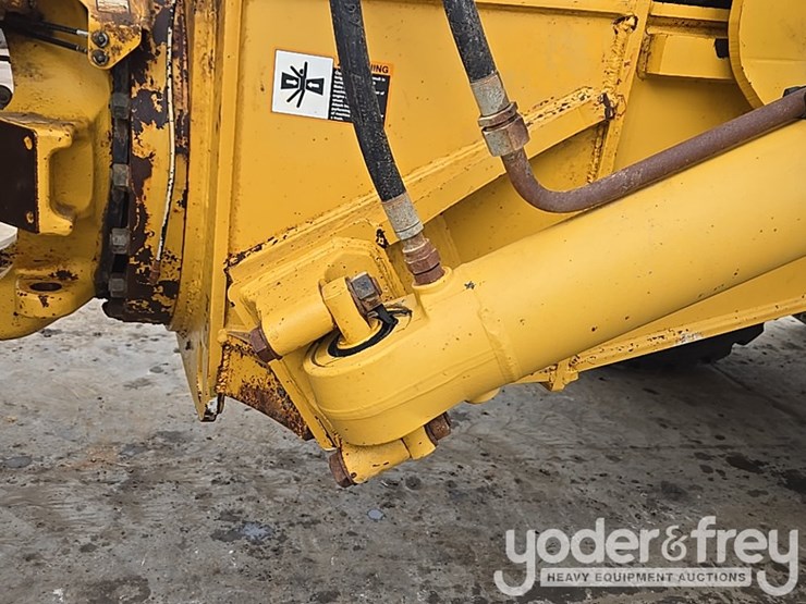 2013-deere-410et-image-36