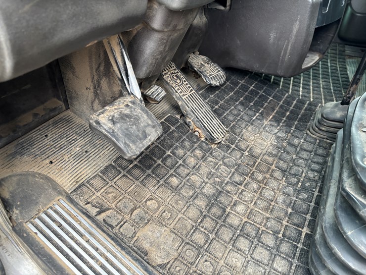 kenworth-t800-image-40