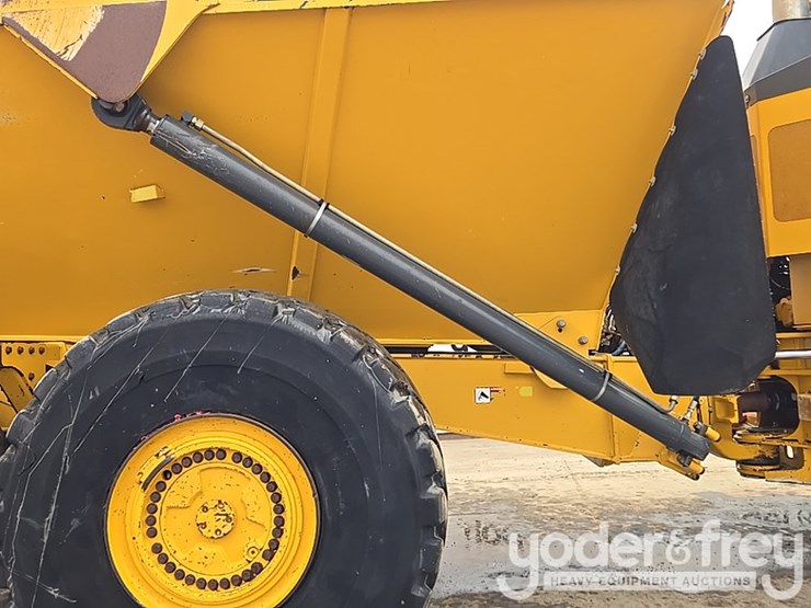 2019-deere-460e-image-25