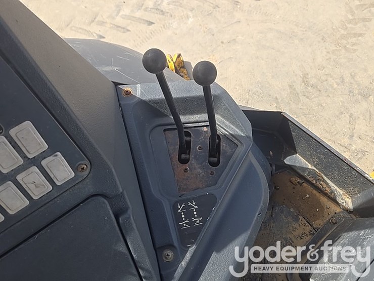 2014-deere-310k-ep-image-69