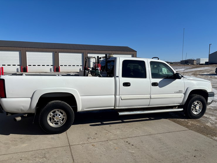2005-chevrolet-2500-image-5