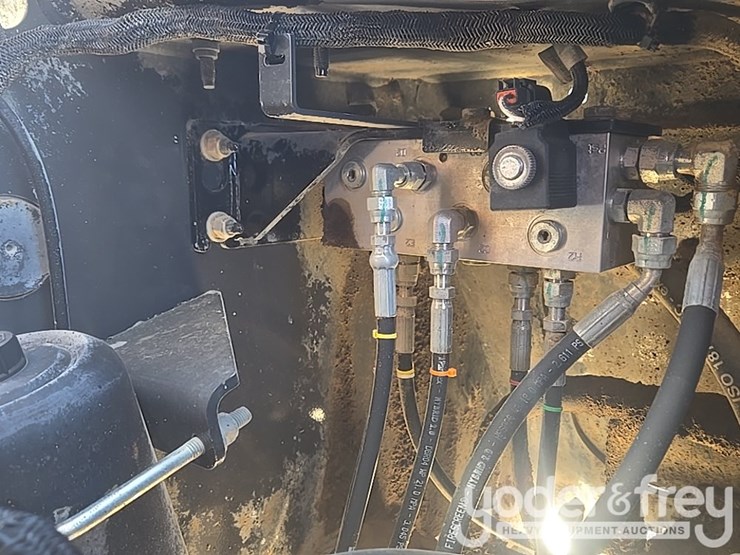 2022-case-521g-image-19