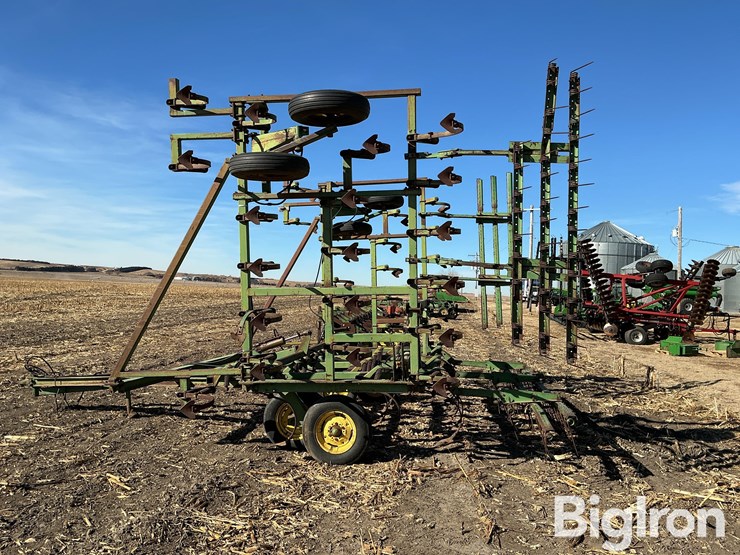 john-deere-1000-image-8