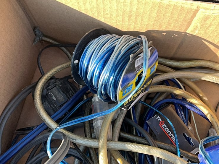 deluxe-speaker-system-for-car-or-tractor-image-14