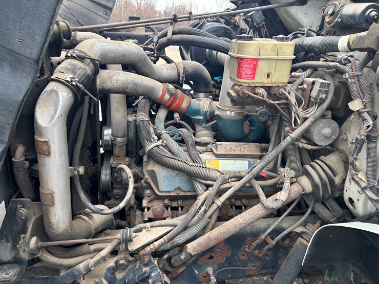 2002-international-4700-image-15