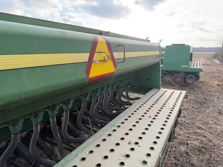 john-deere-35-image-31