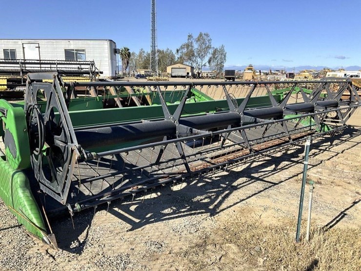 john-deere-925d-image-1