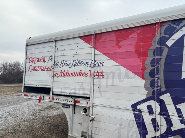 2001-hackney-beverage-trailer-image-17