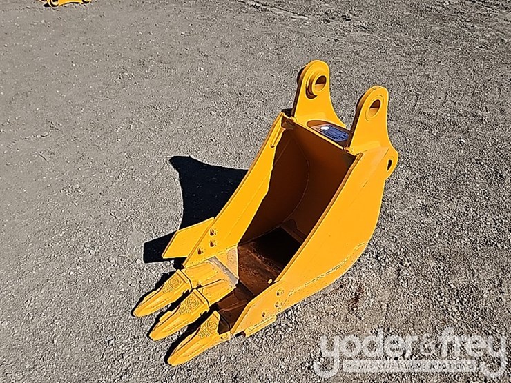 caterpillar-305-image-1