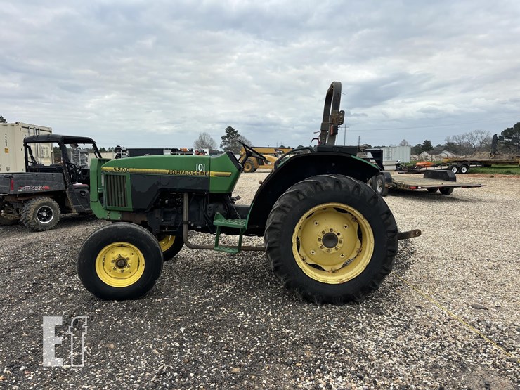 1997-john-deere-5200-image-8