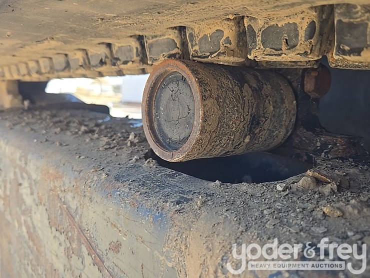 2020-deere-35g-image-38