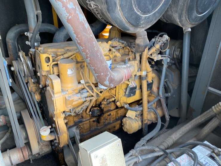 1999-mack-rd690s-image-45