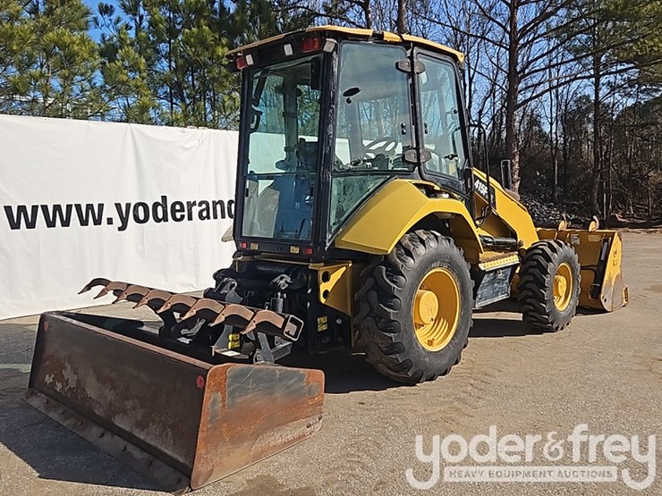 2017-caterpillar-415f2-il-image-5