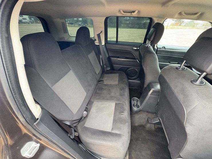 2015-jeep-patriot-image-17