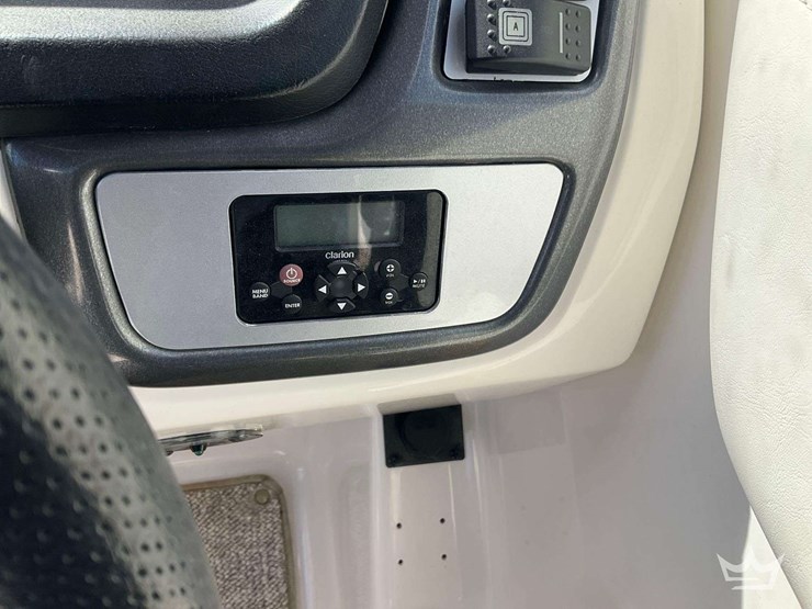 2012-23ft-chaparral-sunesta-boat-with-22ft.-t/a-continental-boat-trailer-image-17