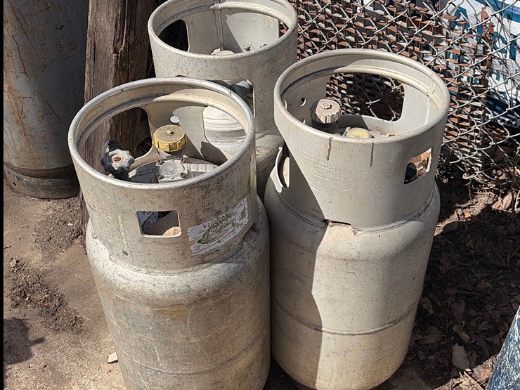 #9-•-propane-tanks-image-7