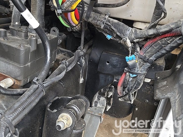 2019-peterbilt-579-image-26