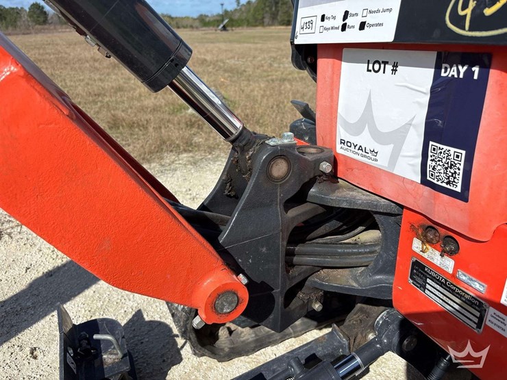 2022-kubota-u10-5-image-15