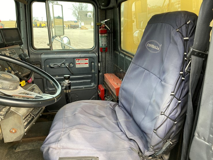 1999-mack-rd690s-image-58