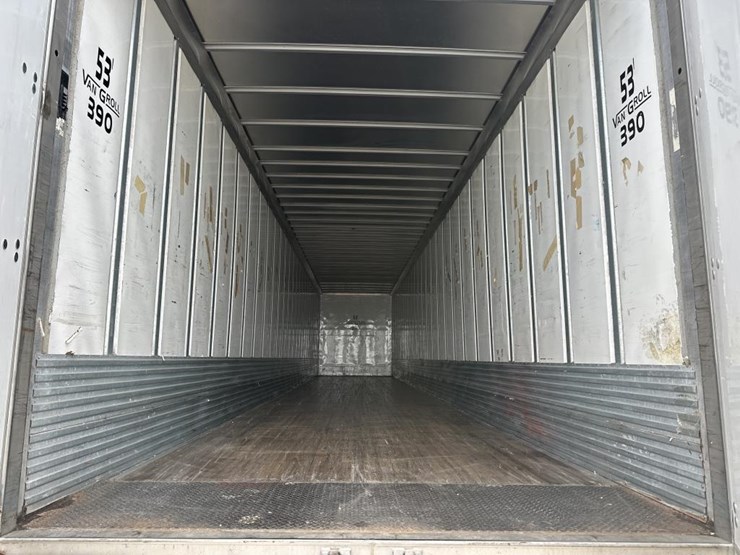 2016-utility-53'-image-20