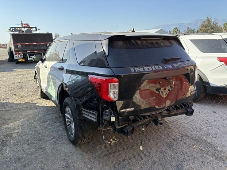 2023-ford-explorer-image-4