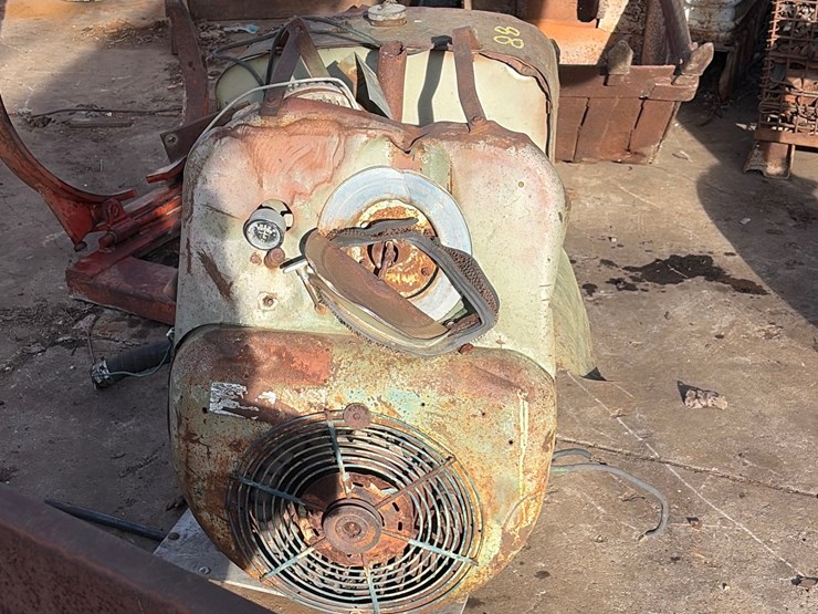 #88-•-wisconsin-v4-gasoline-tire-unit-with-hydraulic-motor-image-2