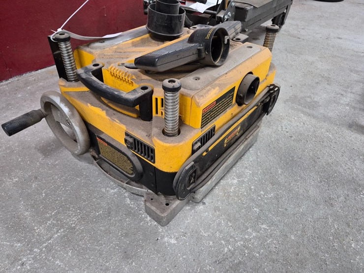 dewalt-planer-image-2