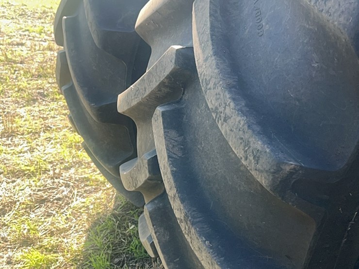 2016-john-deere-9520r-image-66