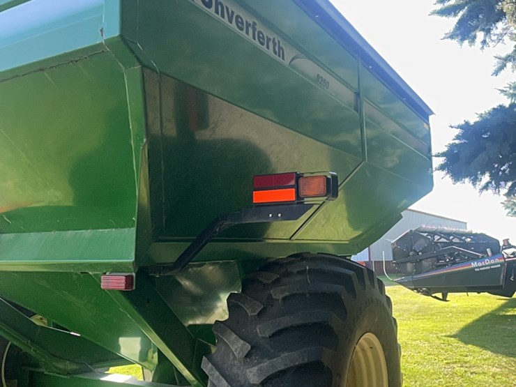 2006-unverferth-8250-image-28