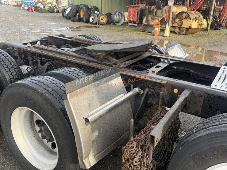 2017-international-prostar-image-27