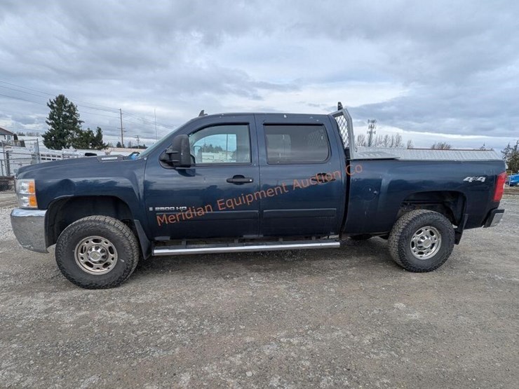 2008-chevrolet-2500-image-2