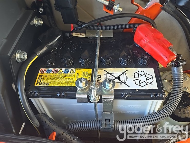 2022-kubota-u25-image-53